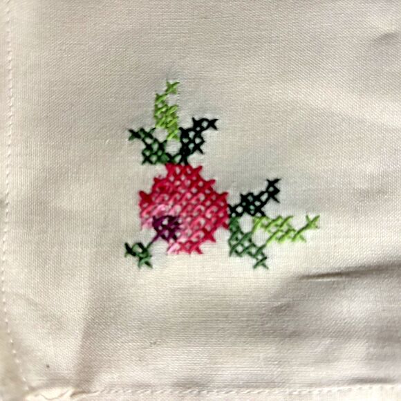 15 Napkins Christmas Holly Cotton Linen Vintage Cross Stitch Embroidered Square - Picture 3 of 4